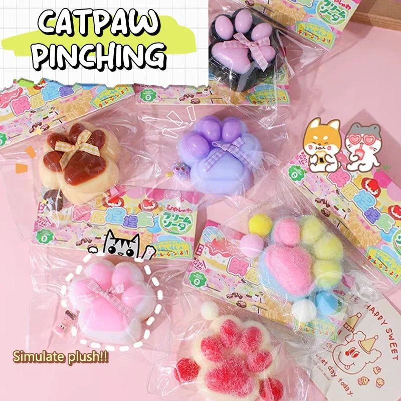 Cat Paw Mochi Squishy – Ages 14+