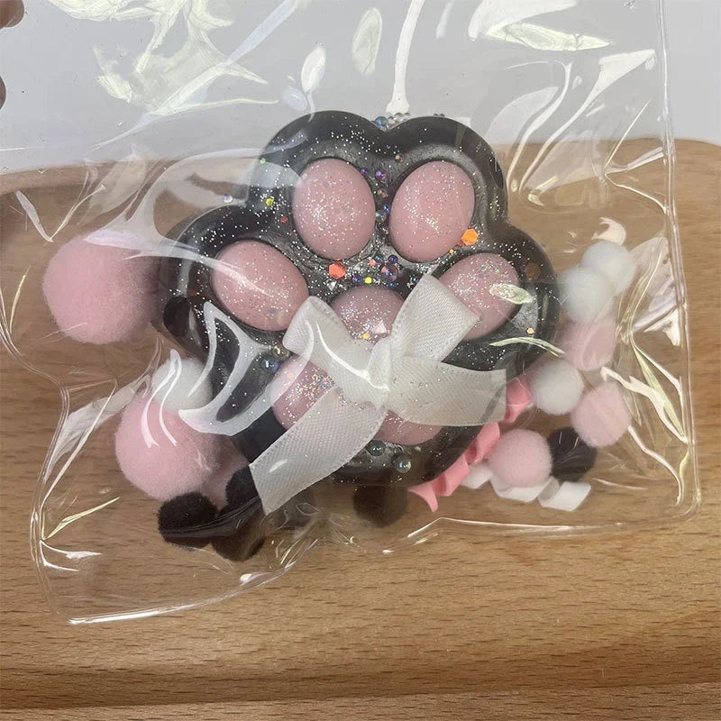 Cat Paw Mochi Squishy – Ages 14+