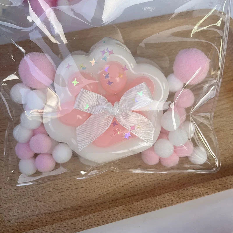Cat Paw Mochi Squishy – Ages 14+