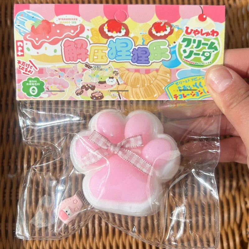 Cat Paw Mochi Squishy – Ages 14+